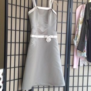 Bill Levkoff pale olive green size 4 dress